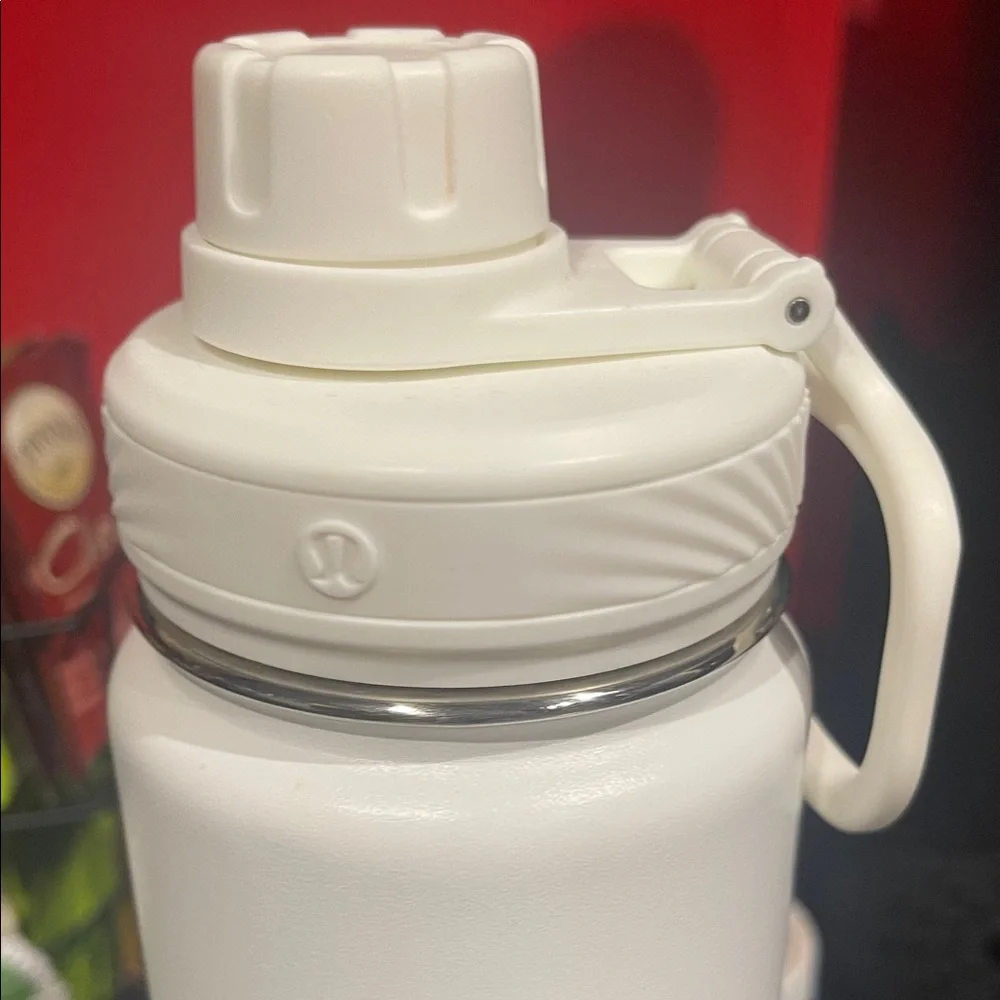 lululemon athletica White Insulated Bottle - Picture 2 of 8